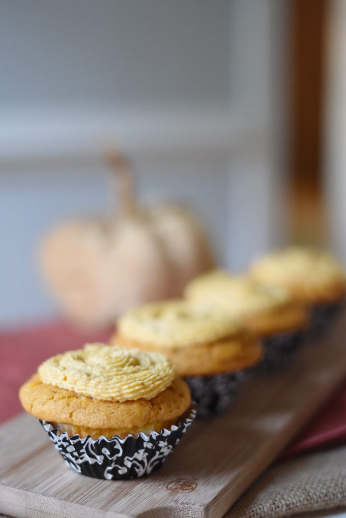 Pumpkin Cheesecake Cupcakes | Feathers in Our Nest