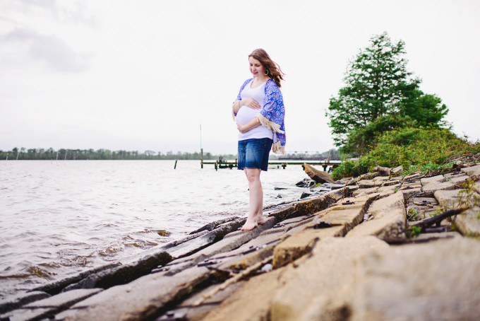 Natural Maternity Photography | Feathers in Our Nest