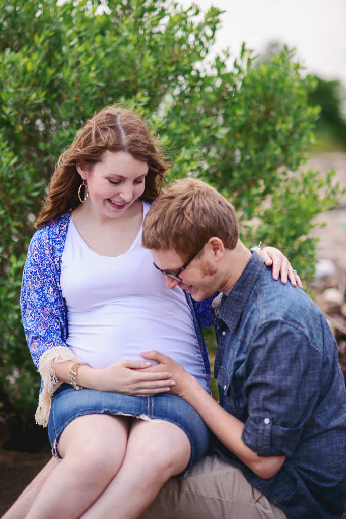 Natural Maternity Photography | Feathers in Our Nest