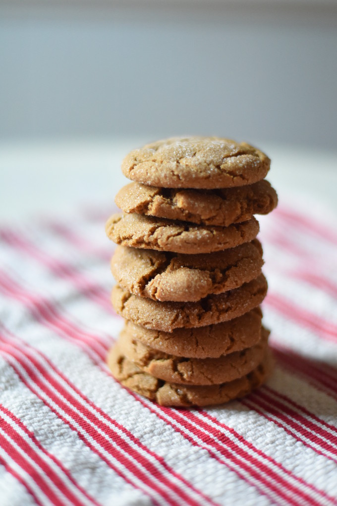 Crisp on the outside, chewy on the inside, these Ginger Crinkles are as delicious as they are beautiful! Easy to make and packed with flavor! Perfect for cookie exchanges. | Feathers in Our Nest