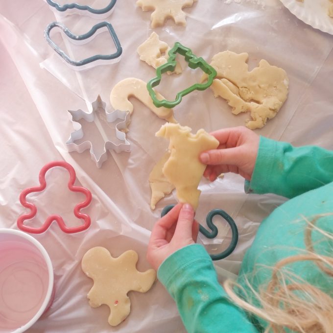 Simple Christmas Cookies Round Up | Feathers in Our Nest